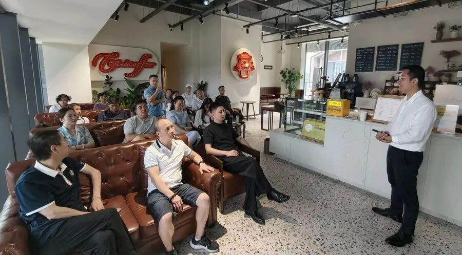 从14点到18点半：一场超时的邻里创业沙龙——135期徐学政专场回顾