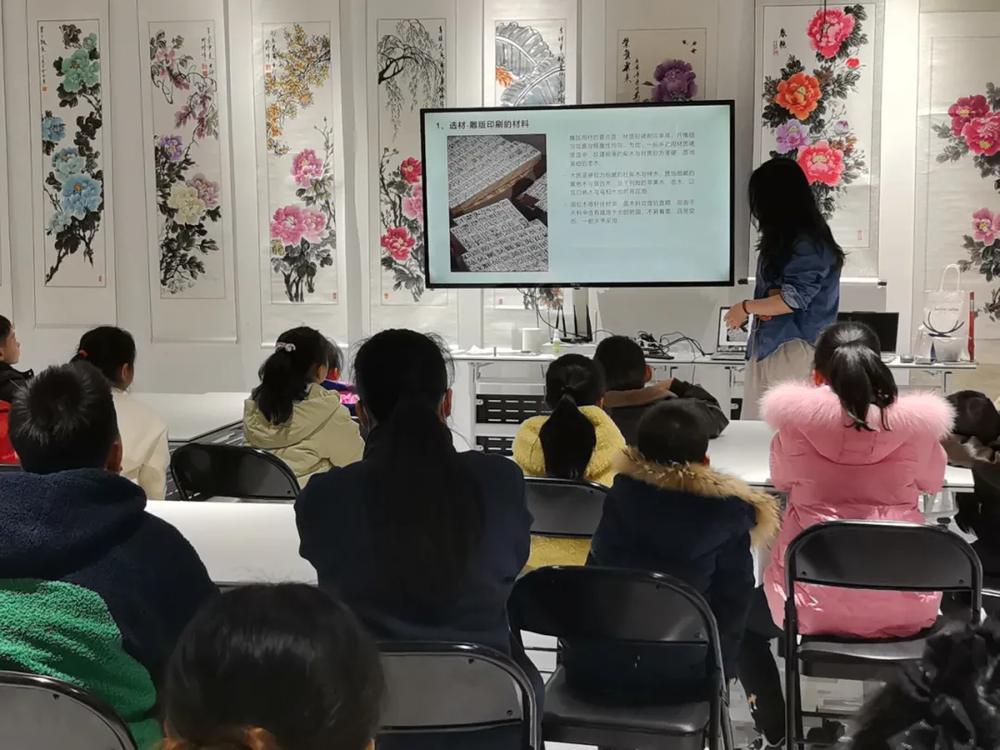 雕刻时光 传承经典--邻通社群中心雕版印刷活动圆满落幕
