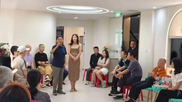 群策群力助跨界新店：天府邻里第125期沙龙40余人共商“美丽事业”
